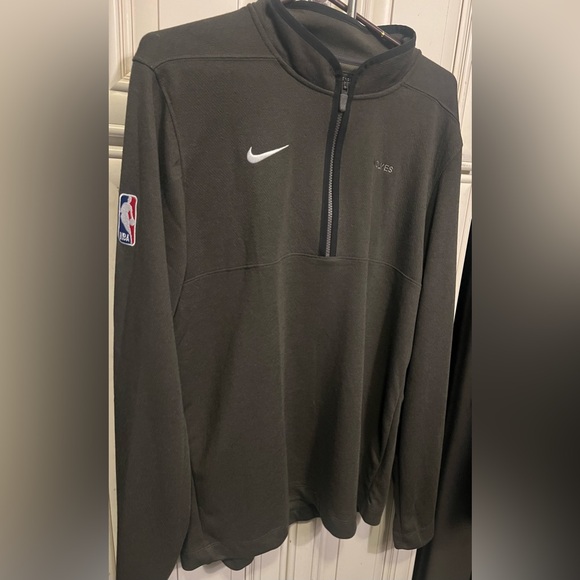 Nike Team Issued NBA Timberwolves Gray 1/4 Zip Men’s Pullover Jacket LT - Picture 2 of 8